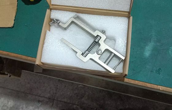 주문 EN716-2 물먹기 검사기 안전 테스트 장비 어린이 침대 시험 클램프 온라인 제조